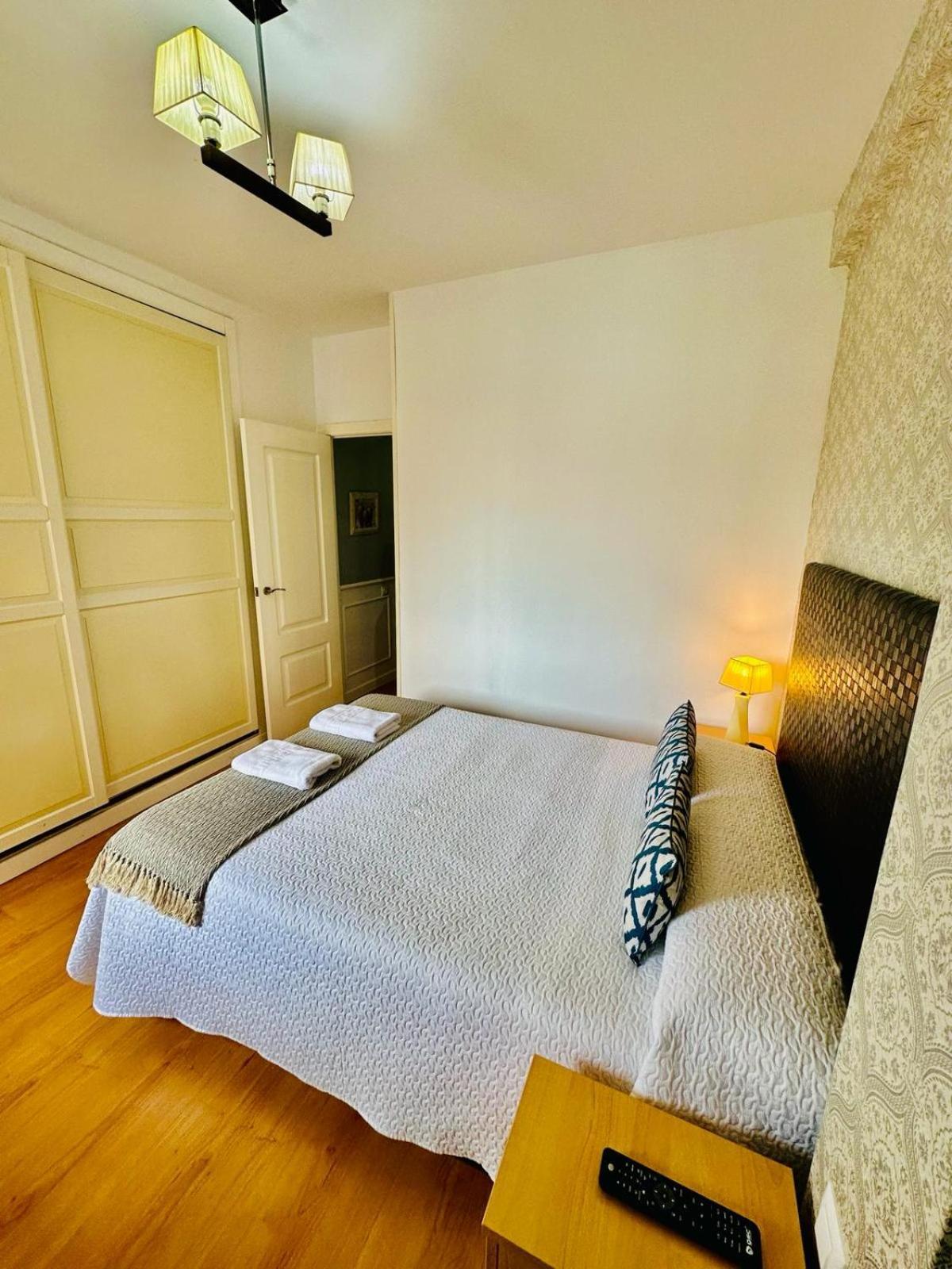 Apartamento Turístico Pizarro Merida Bagian luar foto