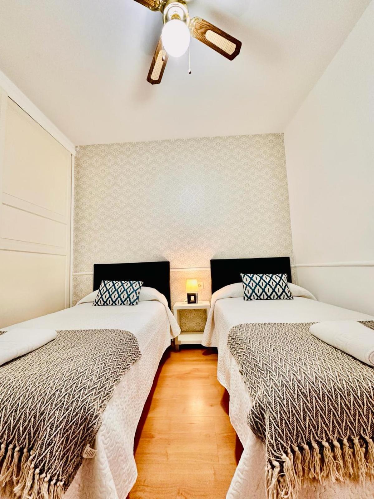 Apartamento Turístico Pizarro Merida Bagian luar foto